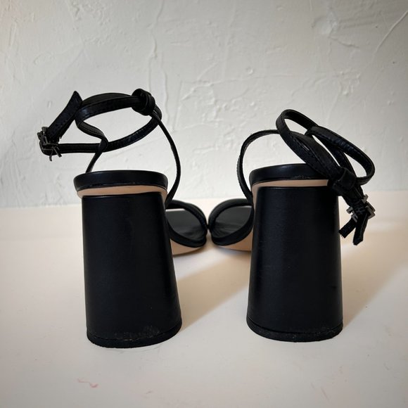 Kia Block Heel Sandal | Sam Edelman - Picture 4 of 8